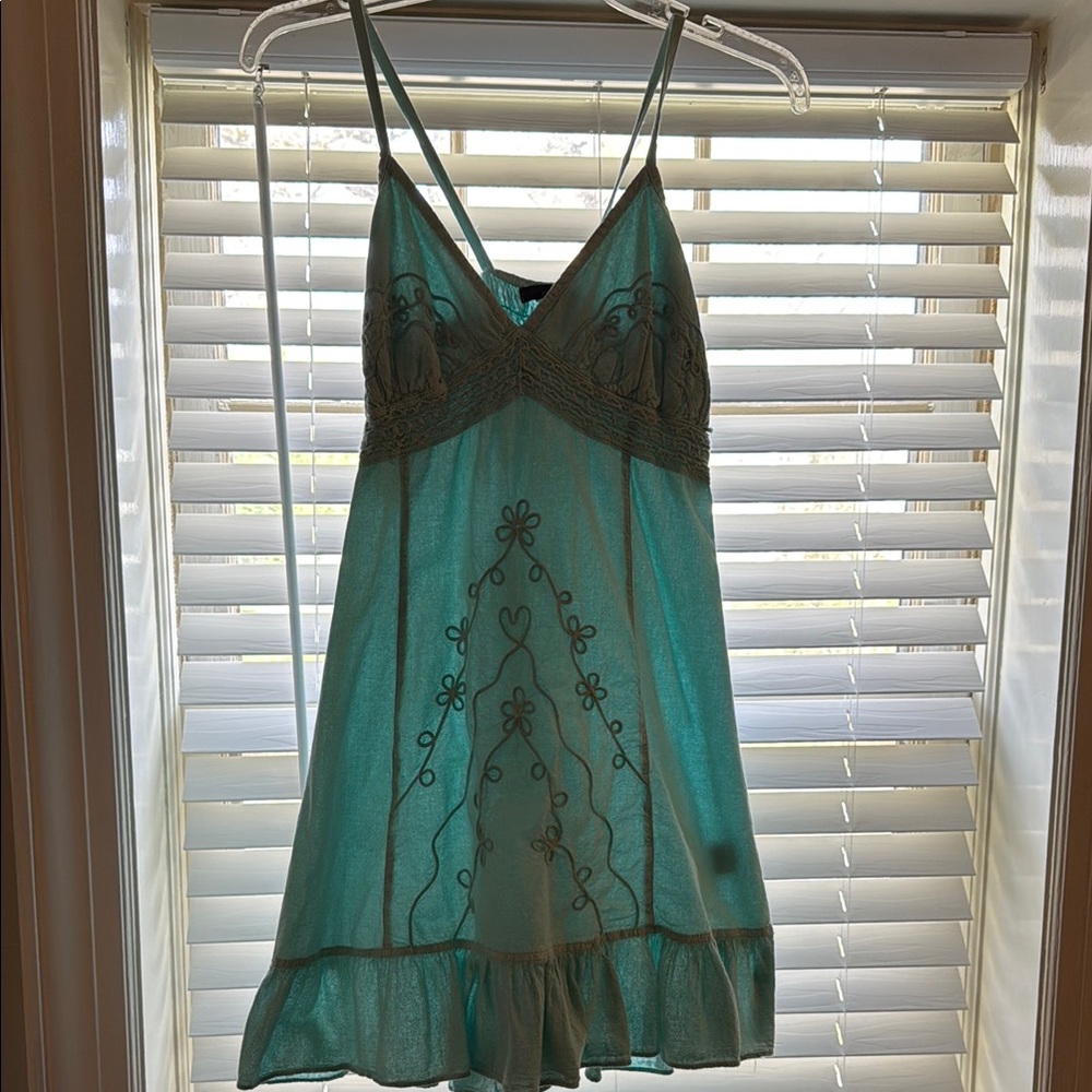 Chic Green Mini Dress with Ruffle